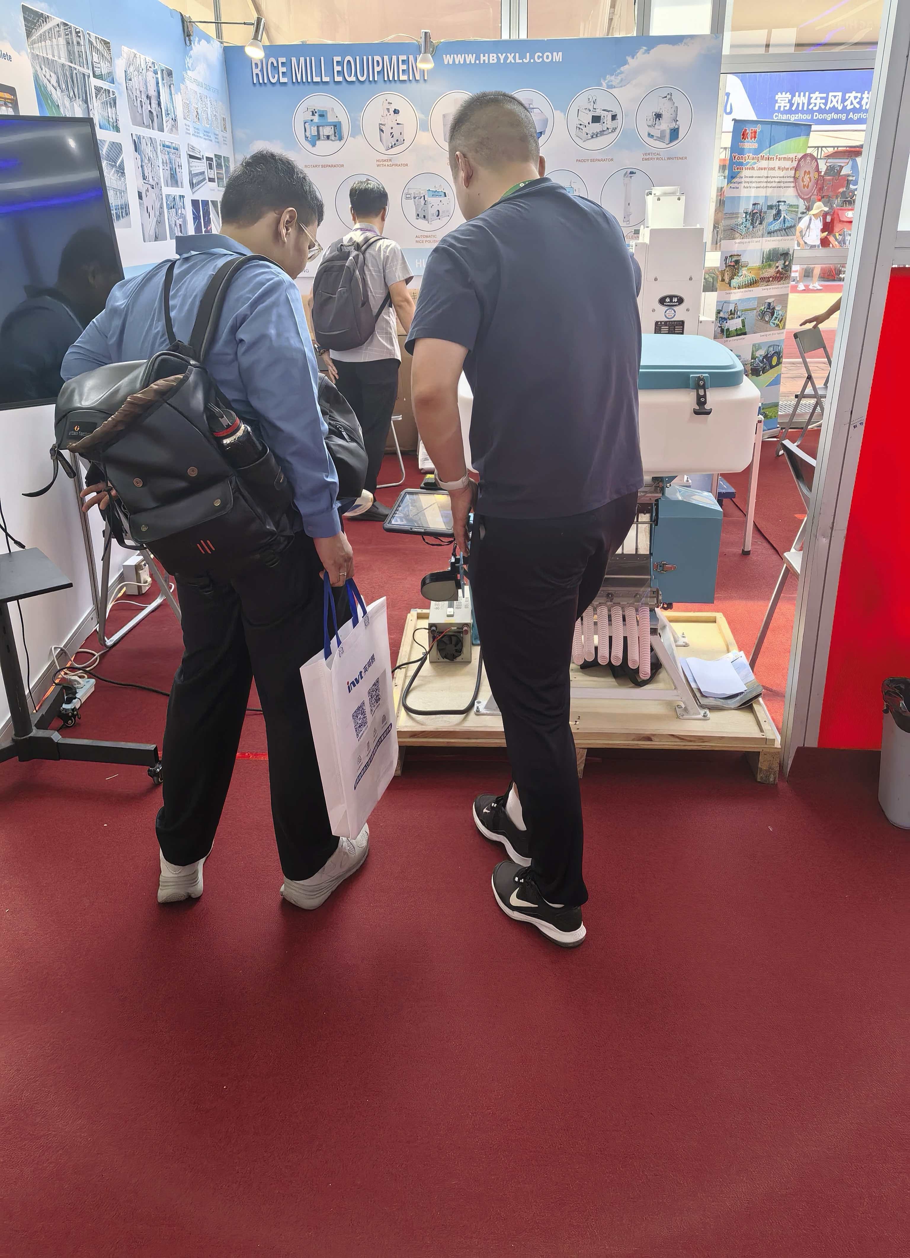 IMG_7195 (1) IMG_7195 (1)