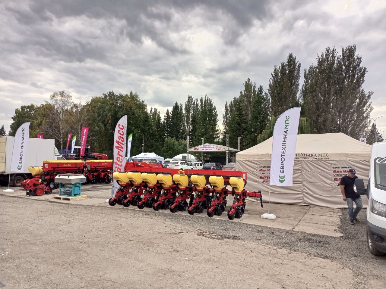 980efe96-5533-411a-b32b-oad187fe6253939393939