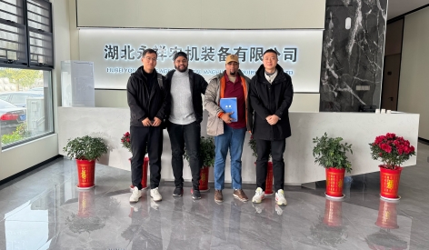 Bienvenido Enmanuel Rodríguez desde República Dominicana a visitar nuestro YongXiang