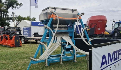 YongXiang Seeder Showed at Expo Rural Melilla 2025 By AMIFER S.A.jpg